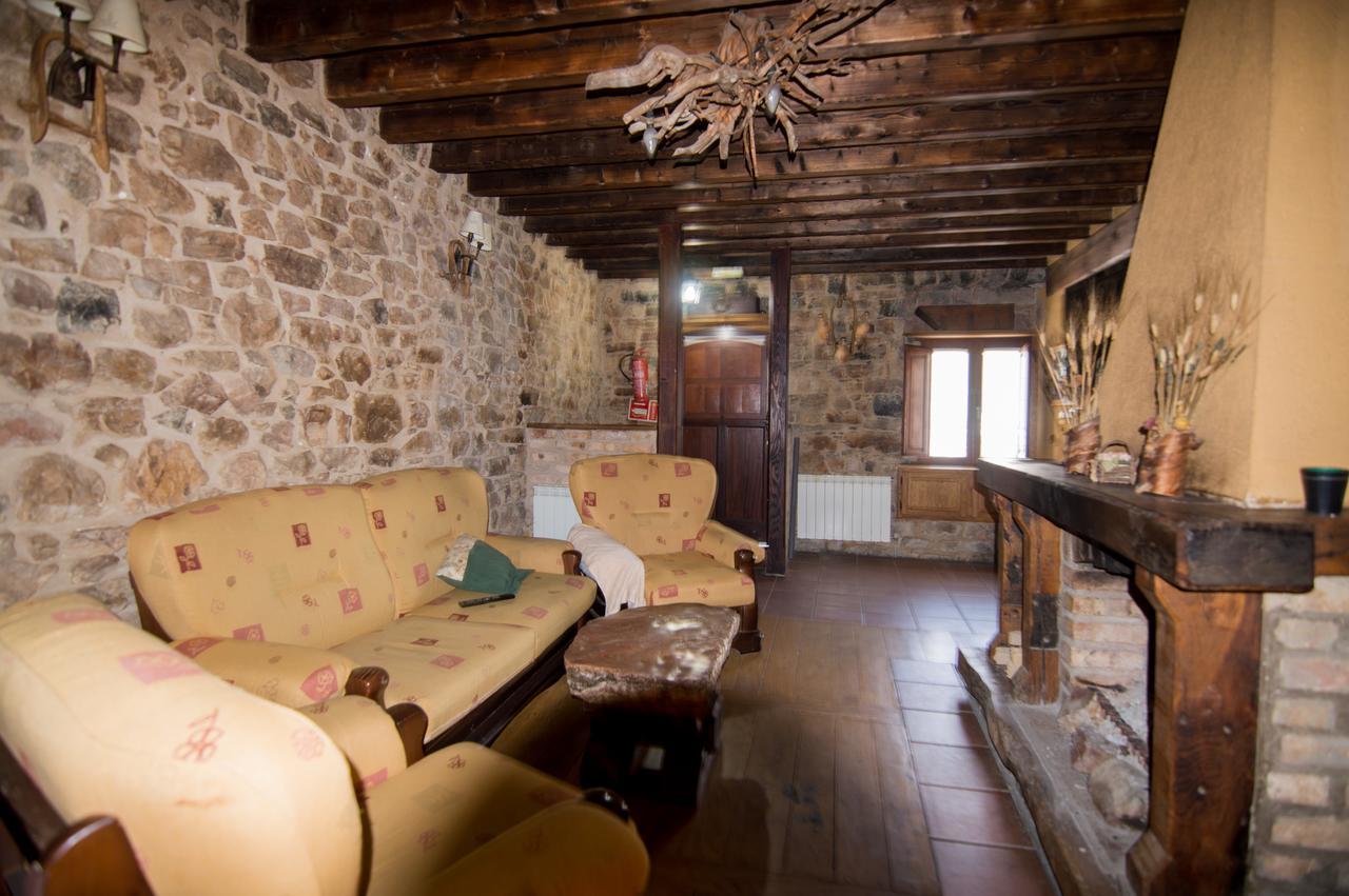 Casa Rural La Catedral De La Montana Guest House Lois Eksteriør bilde