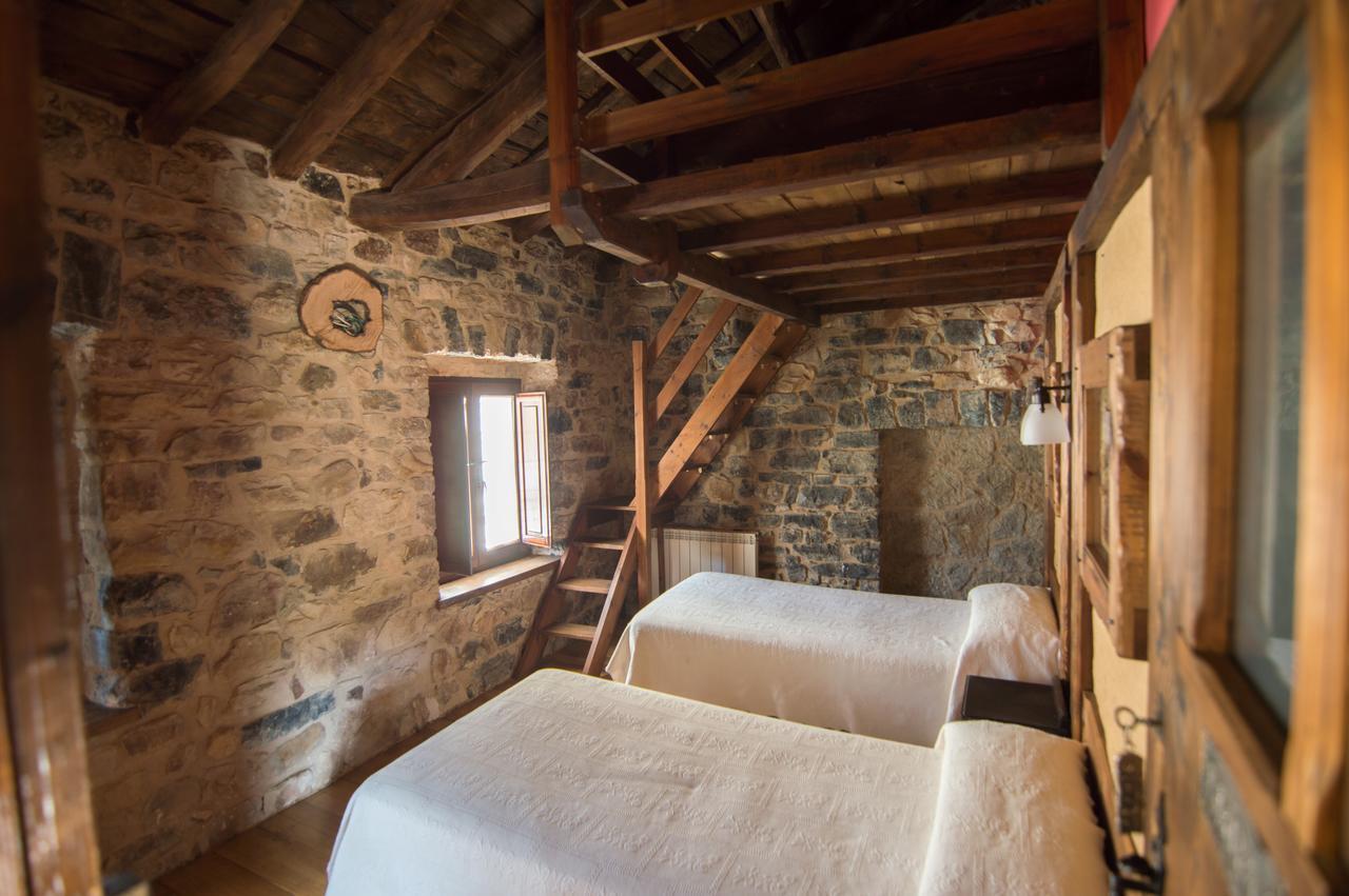 Casa Rural La Catedral De La Montana Guest House Lois Eksteriør bilde