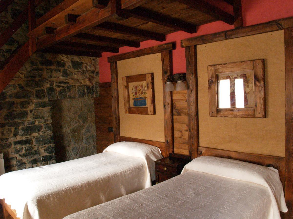 Casa Rural La Catedral De La Montana Guest House Lois Eksteriør bilde